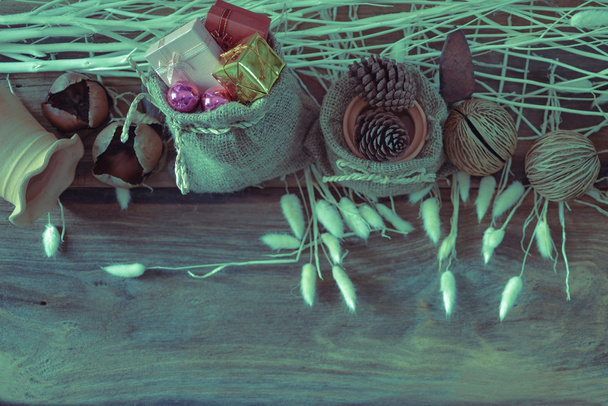 Kerst en Nieuwjaar decoratie op houten achtergrond - Foto, afbeelding