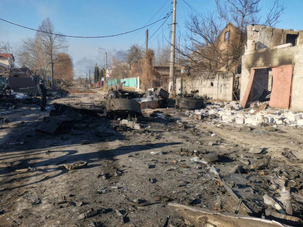 Bucha. Russo-Ukrainian War 2022. Russian military vehicles destroyed by Bayraktar precision strikes. - Fotoğraf, Görsel
