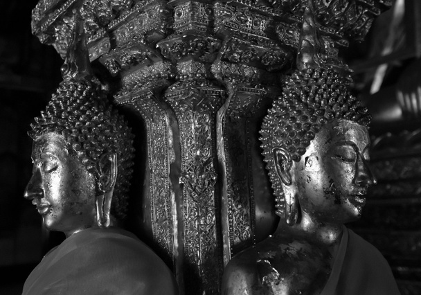 Buda dourado, Tailândia
 - Foto, Imagem