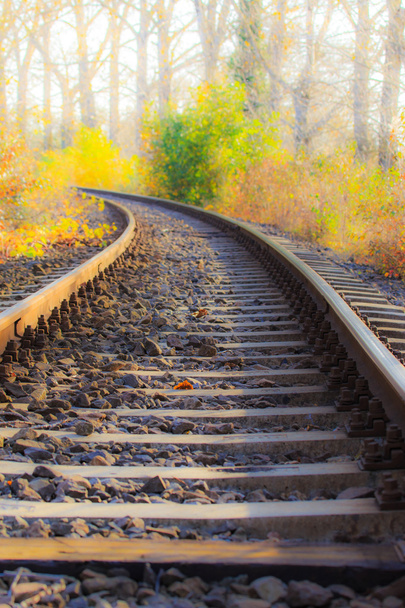 Estrada de ferro panorâmica no outono
 - Foto, Imagem