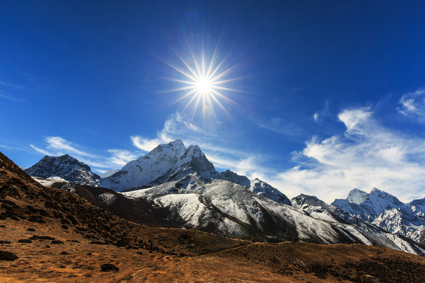 Beau paysage alpin dans l'Himalaya
 - Photo, image