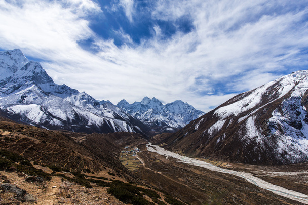Pięknej, alpejskiej scenerii, w Himalajach - Zdjęcie, obraz