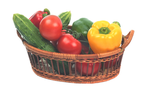 Fresh vegetables in basket - Φωτογραφία, εικόνα