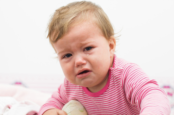 Плачущий ребенок - Фото, изображение