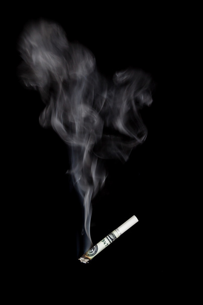 Smoking your money away - Valokuva, kuva