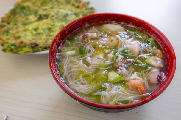 Seafood rice noodle soup bowl - Foto, Imagen