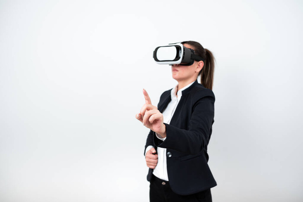 Woman Wearing Vr Glasses And Pointing On Important Message With One Finger. - Foto, immagini