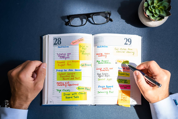 Calendar Schedule Agenda Or Organizer At Desk - Fotó, kép