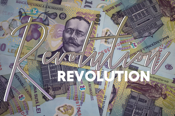 Paralı bir devrim kelimesi. Kağıt para arkaplanı ve farklı banknotlar. - Fotoğraf, Görsel