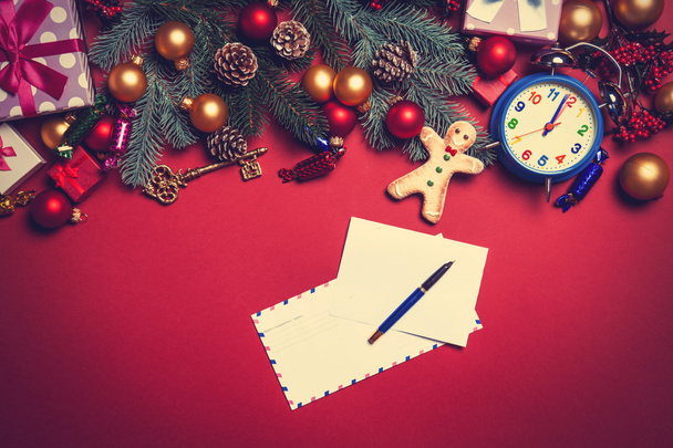 brief en Kerstmis geschenken - Foto, afbeelding