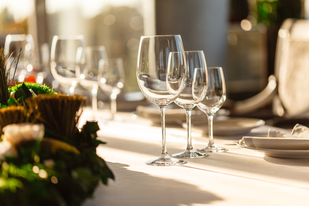Glasses on table in restaurant - Valokuva, kuva