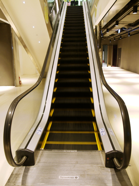 Эскалатор движения
 - Фото, изображение