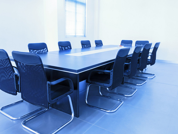 Sala de conferencias mesas y sillas
 - Foto, imagen