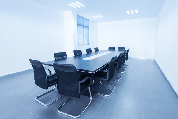 Sala de conferencias mesas y sillas
 - Foto, Imagen