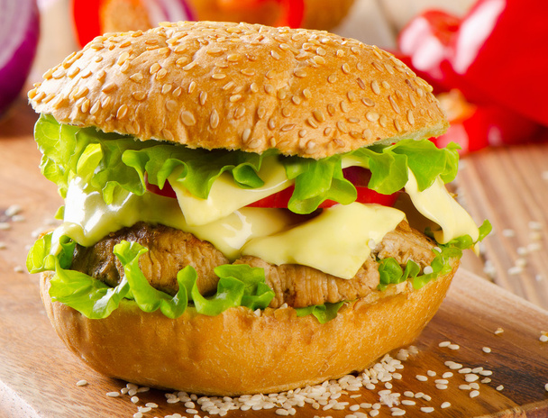 Hamburger s čerstvou zeleninou. - Fotografie, Obrázek