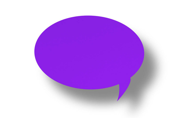 forma di palloncino di discorso taglio carta viola con uno sfondo bianco.design - Foto, immagini
