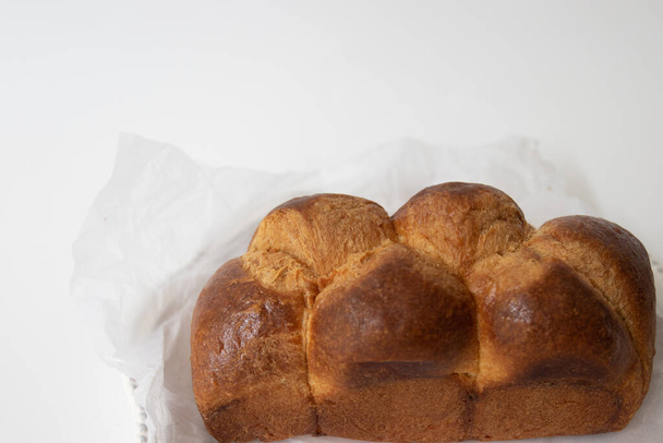 Brioche, Frissen a sütőből, Házi készítésű Hagyományos francia kenyér - Fotó, kép