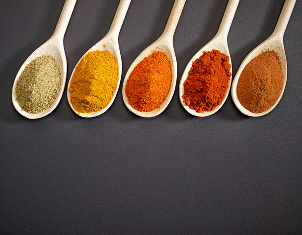 various kinds of spices - 写真・画像