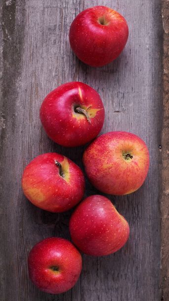 Fresh apples  - Фото, изображение