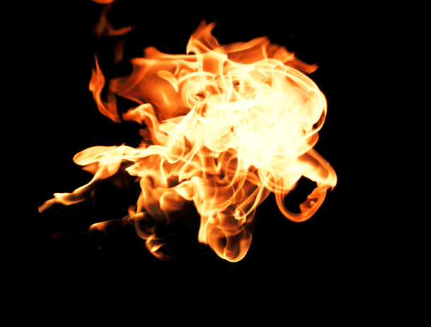 φλόγες της φωτιάς - Φωτογραφία, εικόνα