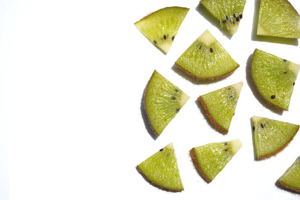 Kiwi frutta taglio sfondo - Foto, immagini