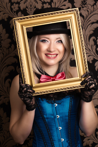 Cabaret woman with golden frame - Fotografie, Obrázek
