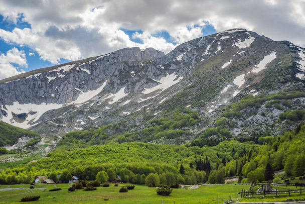 Durmitor. Picturesque mountain landscape of the Durmitor National Park, Montenegro, Europe, Balkans, Dinaric Alps, UNESCO World Heritage. - Fotografie, Obrázek