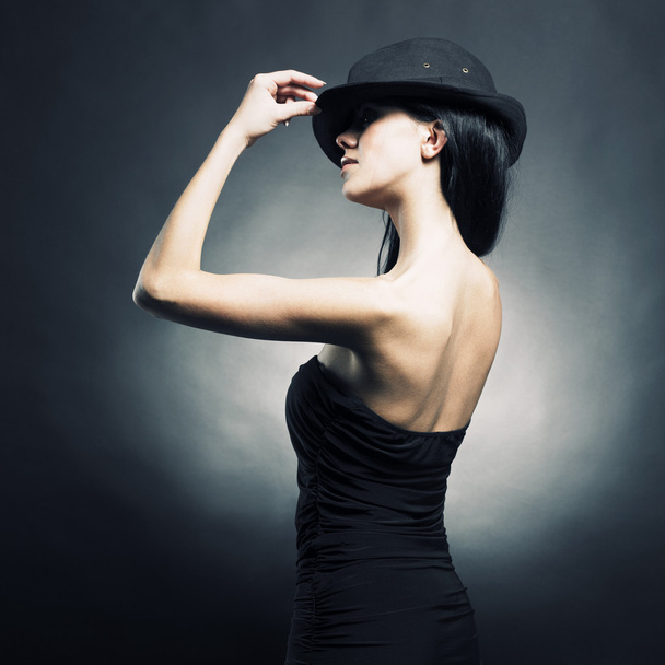 Young lady in hat - Foto, imagen