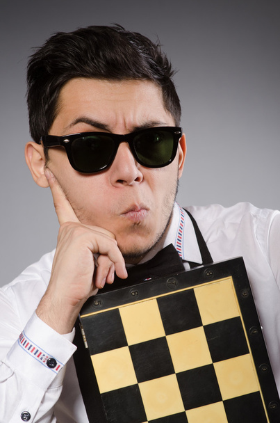 Joueur d'échecs avec plateau
 - Photo, image