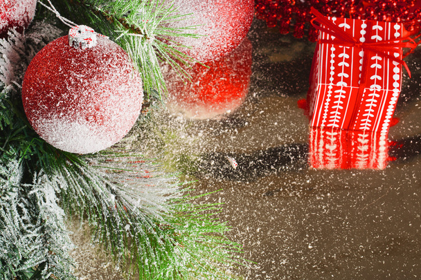 Christmas balls with green fir-tree branch - Foto, imagen