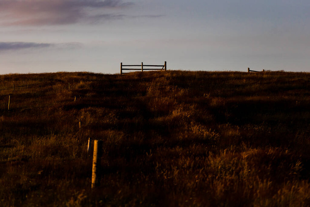Kaunis maaseutu auringonlaskun aikaan - Valokuva, kuva
