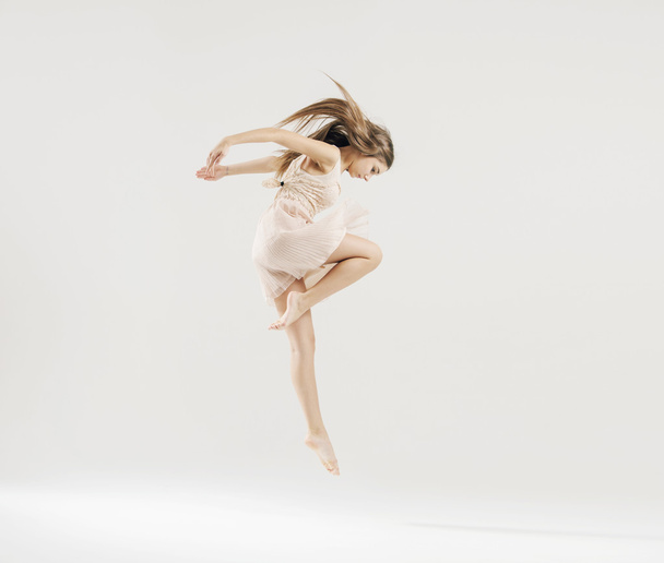 Art dance performed by the ballet dancer - Foto, Bild