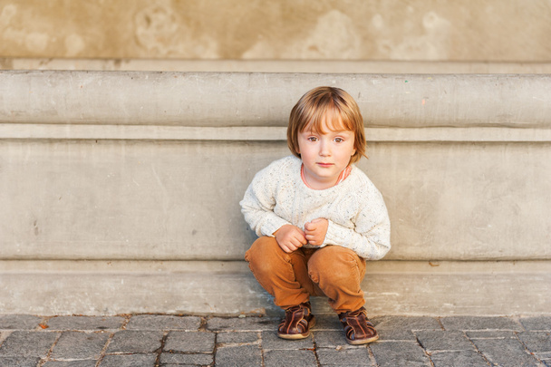 venkovní portrét chlapce, roztomilé batole - Fotografie, Obrázek