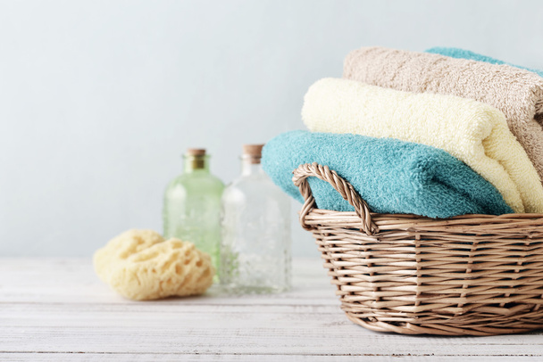 Bath towels and sponge - Fotoğraf, Görsel