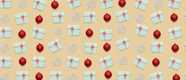 Sok karácsonyi sütik, hópelyhek és dekoráció bézs alapon. Tervezési minta - Fotó, kép