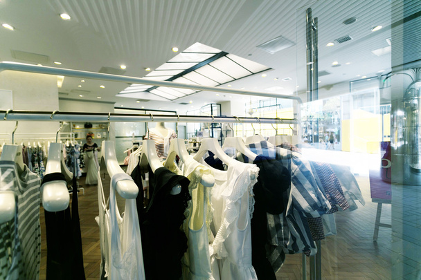 moderne mode winkel interieur  - Foto, afbeelding