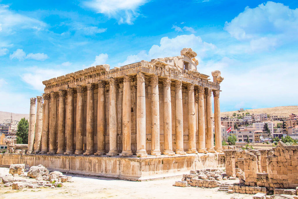 Beautiful view of the Temple of Bacchus in the ancient city of Baalbek, Lebanon - Фото, изображение