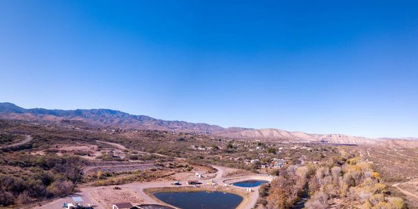 A beautiful view of Verde river in Jerome, Arizona - Foto, afbeelding