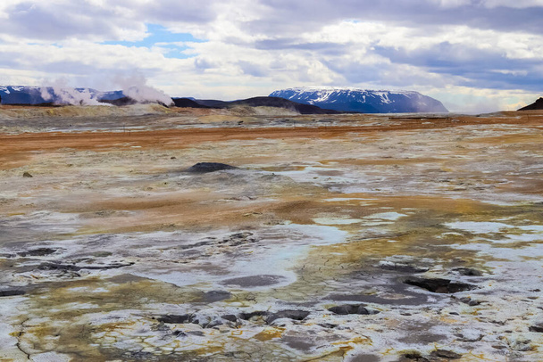Άποψη των πεδίων λάβας μιας προηγούμενης ηφαιστειακής έκρηξης στην Ισλανδία - Φωτογραφία, εικόνα