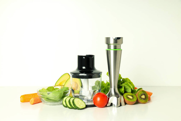 Concept de cuisson des aliments savoureux avec mélangeur - Photo, image