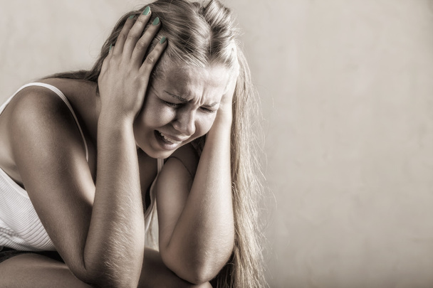 Плачущая женщина - Фото, изображение