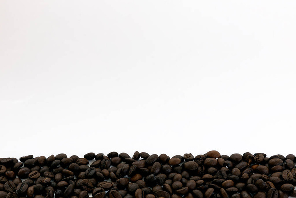 coffee beans on white background top view - Fotoğraf, Görsel
