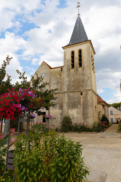 Saint-Loup-de-Sens Catholic church located in Champs-sur-Marne. France. It was built in 1655-1660. - Foto, imagen