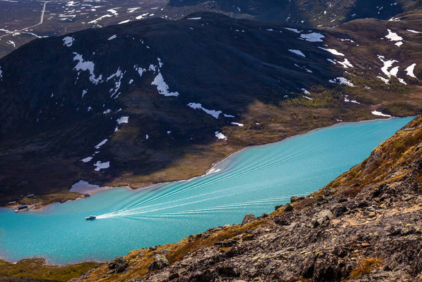 Besseggen ridge above Lake Gjende in Jotunheimen, Norway, Northern Europe - Fotó, kép