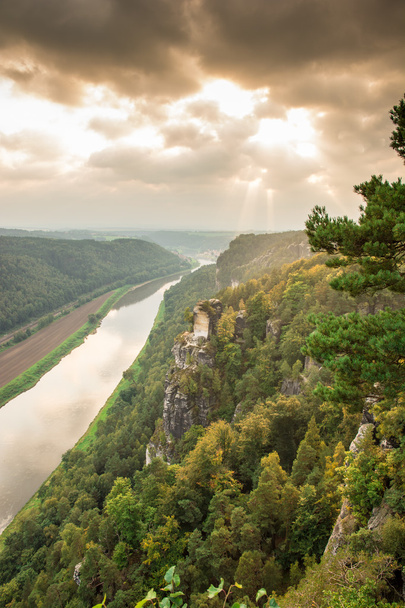River Elbe in Saxon Switzerland - Zdjęcie, obraz