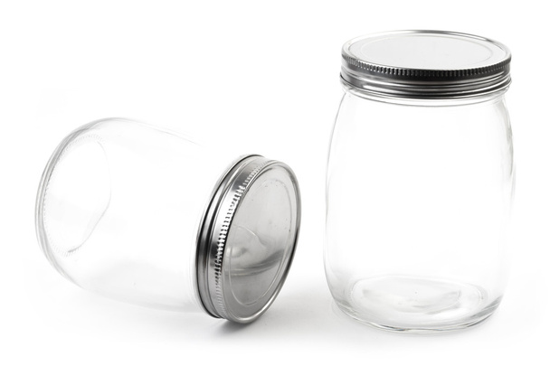 Bote de vidrio vacío en fondo blanco
 - Foto, imagen