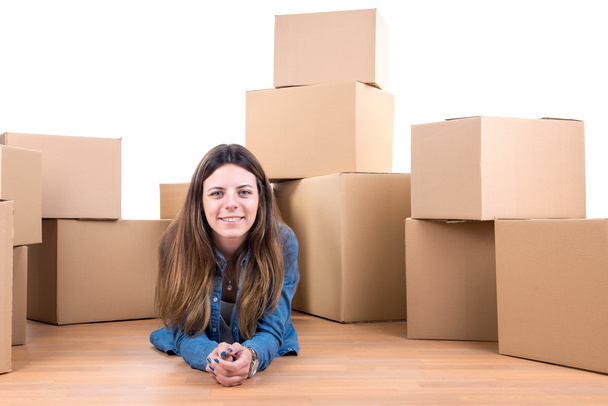 Girl with boxes - Φωτογραφία, εικόνα