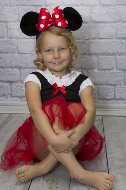 Μικρό κορίτσι ως Minnie Mouse - Φωτογραφία, εικόνα