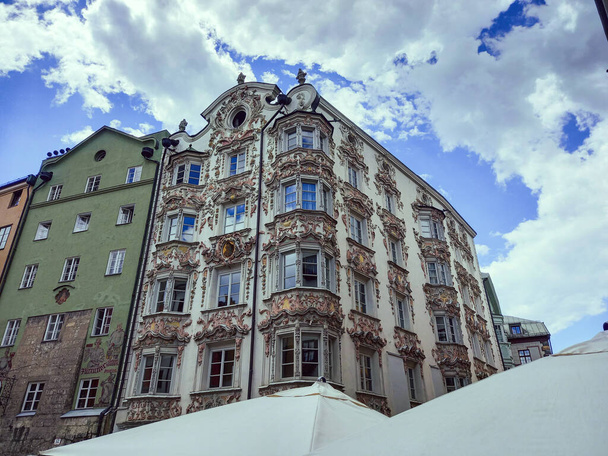 Beautiful buildings in Innsbruck, Austria  - Φωτογραφία, εικόνα
