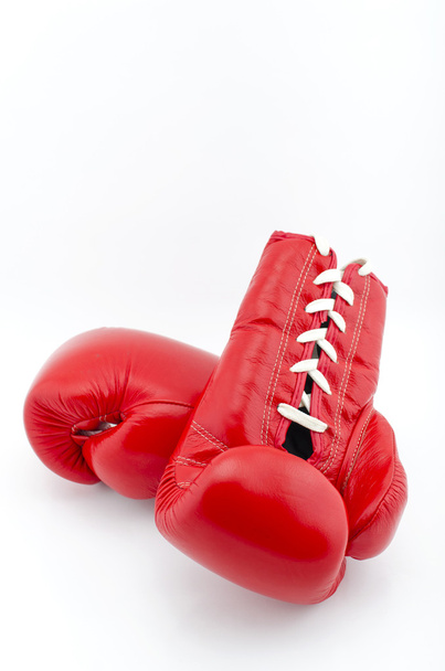 czerwone Rękawice bokserskie na białym tle - Zdjęcie, obraz